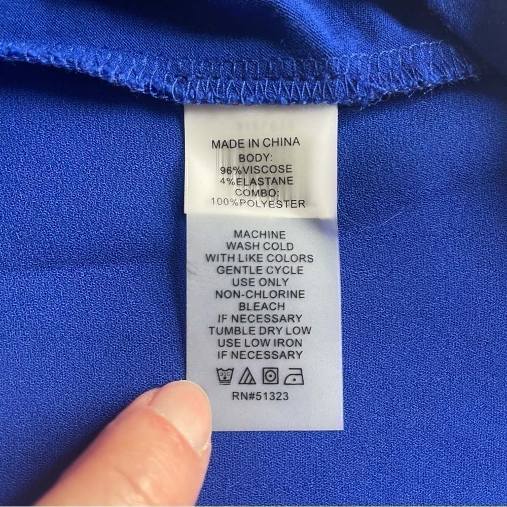 VINCE Camuto Long Sleeve Cold Shoulder Blouse Blue M - Picture 5 of 5